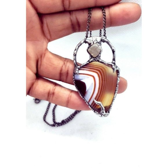 Orange agate and rutilated quartz crystal necklace jewelry handmade - Picture 9 of 12